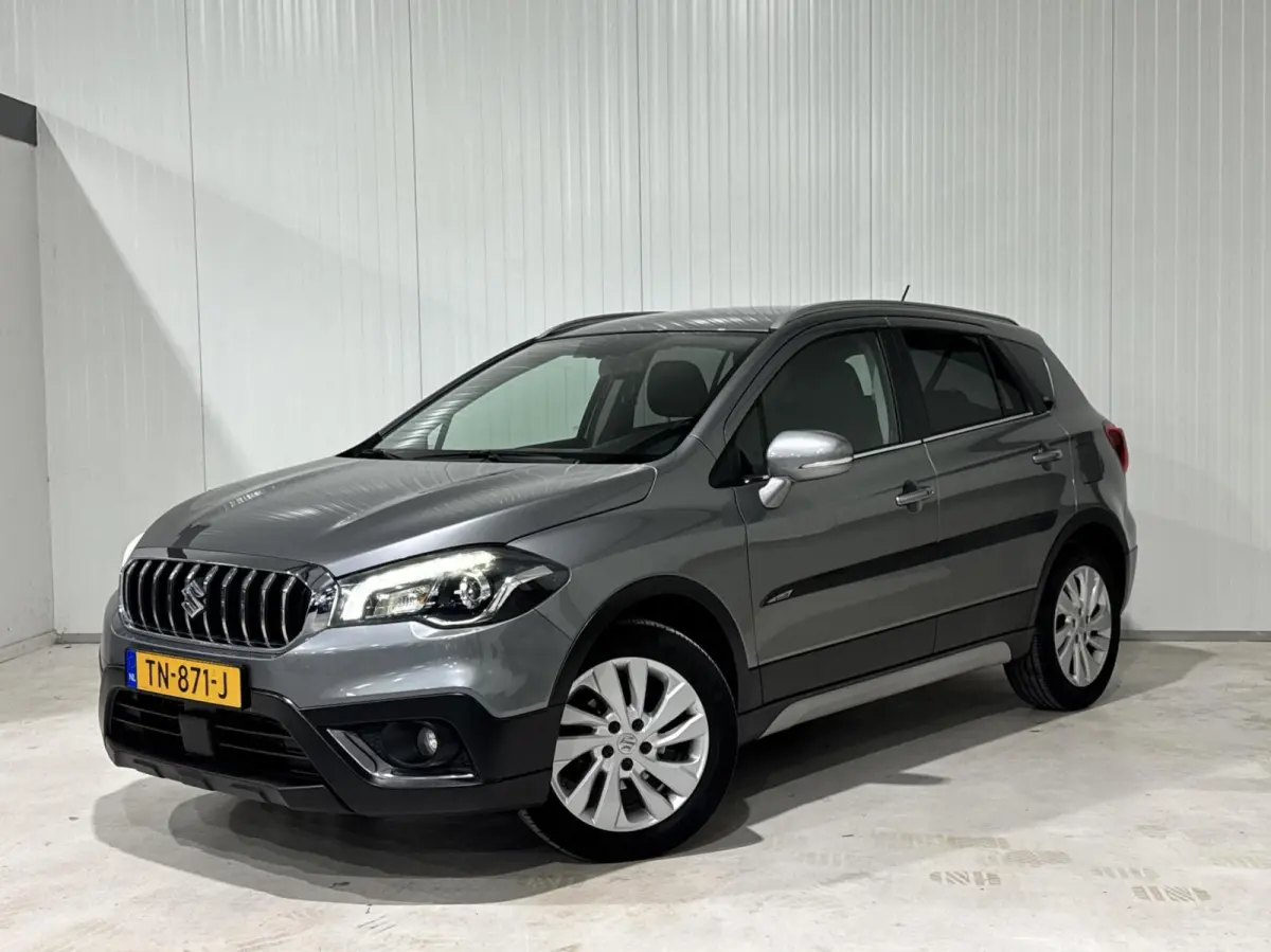 1.4 Boosterjet Exclusive|KEYLESS|CAMERA|NAVI