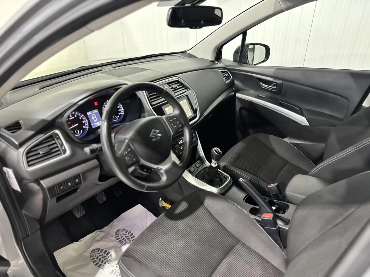 1.4 Boosterjet Exclusive|KEYLESS|CAMERA|NAVI