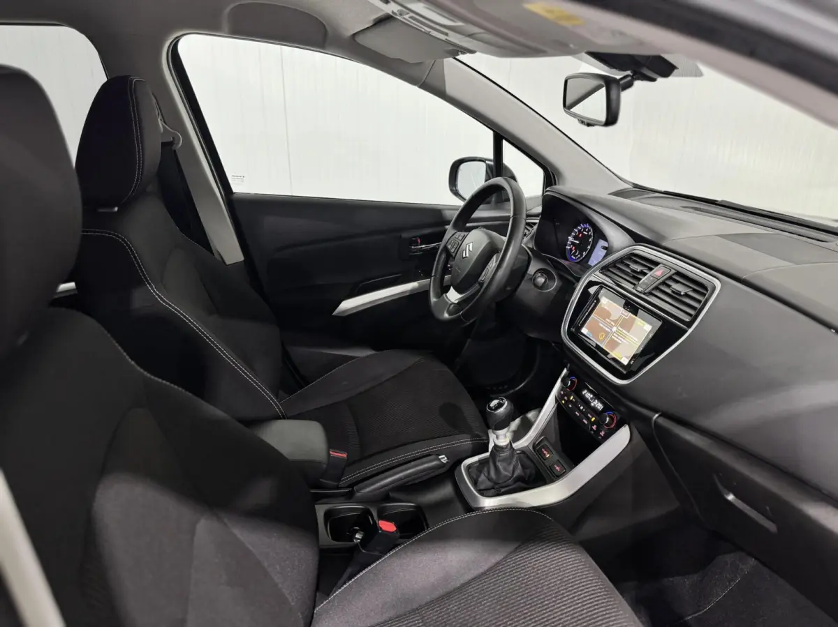 1.4 Boosterjet Exclusive|KEYLESS|CAMERA|NAVI