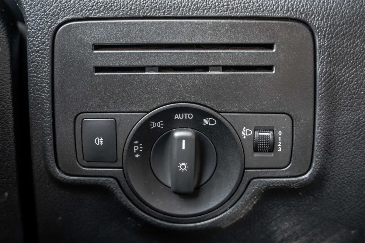 114 CDI L2H1 | Automaat | 3-Zits | Camera | Carplay | Cruise | Airco