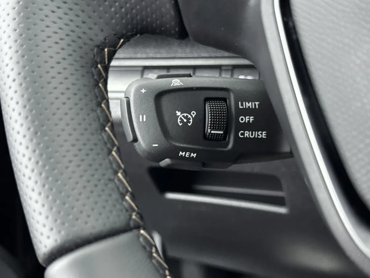 SUV HYbrid4 300 pk GT | Panoramisch Schuif/Kanteldak | Elektrische Achterklep | Camera | Cruise Control Adaptief