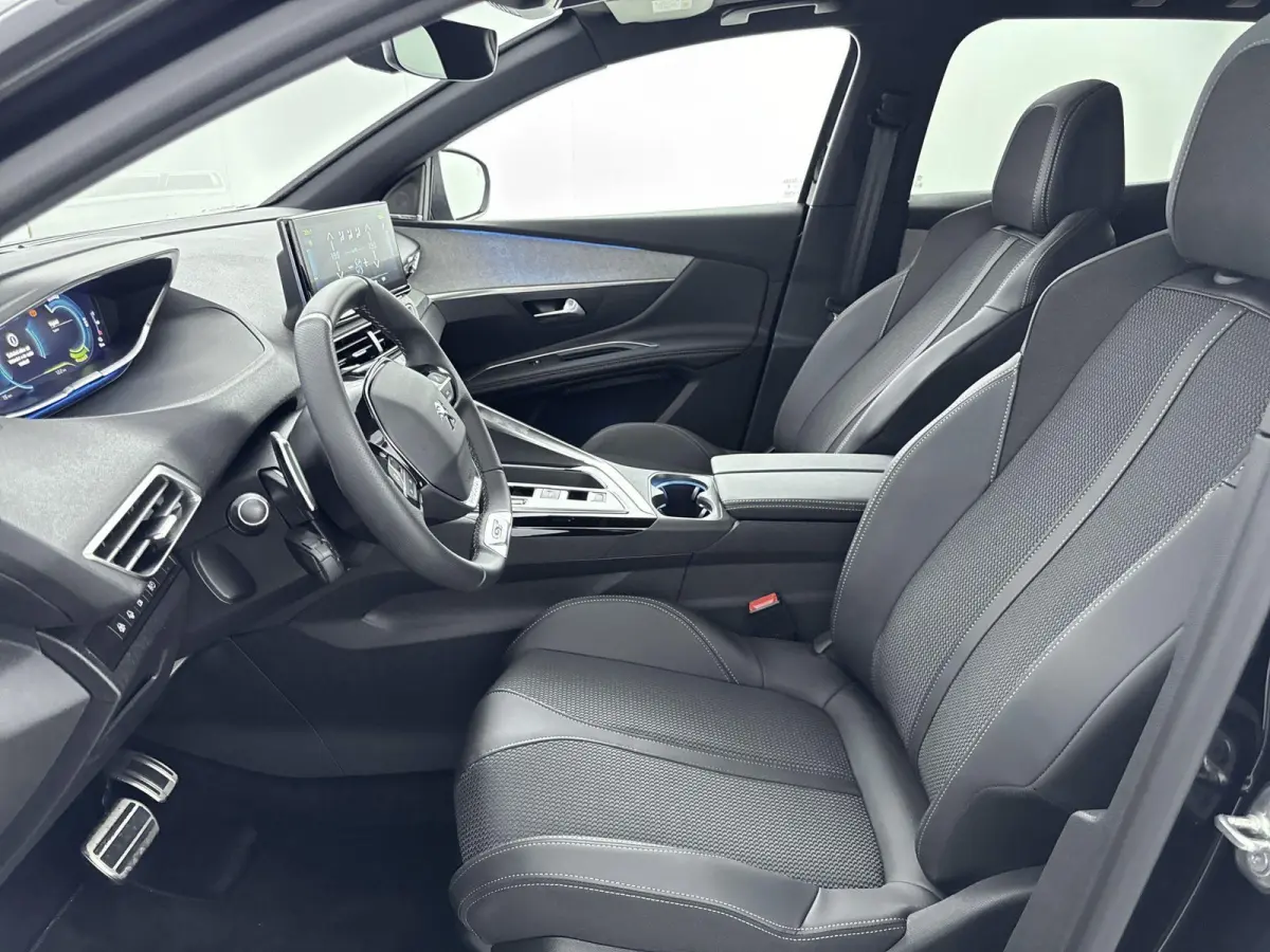 SUV HYbrid4 300 pk GT | Panoramisch Schuif/Kanteldak | Elektrische Achterklep | Camera | Cruise Control Adaptief
