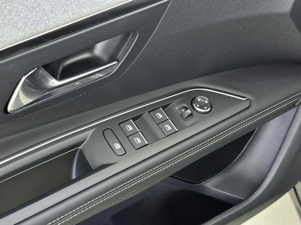 SUV HYbrid4 300 pk GT | Panoramisch Schuif/Kanteldak | Elektrische Achterklep | Camera | Cruise Control Adaptief