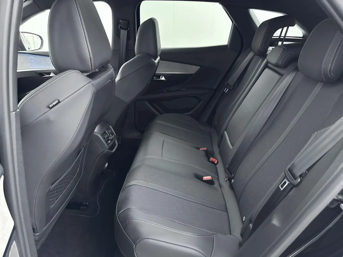 SUV HYbrid4 300 pk GT | Panoramisch Schuif/Kanteldak | Elektrische Achterklep | Camera | Cruise Control Adaptief