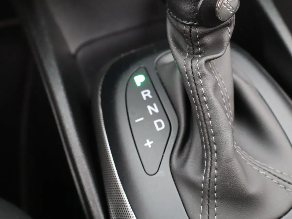 1.3 GSE Sport Carplay | Cruise Control Adaptief | Elek. Stoelen | Stoelverwarming | Camera | Keyless | PDC V+A | Dodehoekbewaking