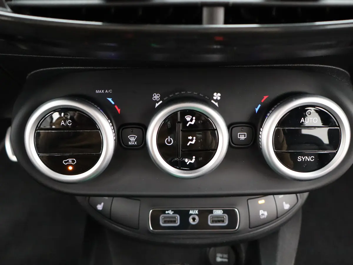 1.3 GSE Sport Carplay | Cruise Control Adaptief | Elek. Stoelen | Stoelverwarming | Camera | Keyless | PDC V+A | Dodehoekbewaking