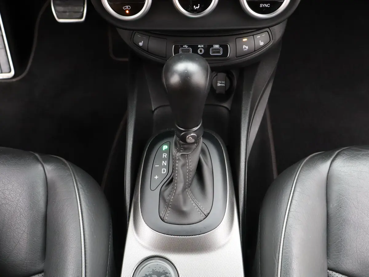 1.3 GSE Sport Carplay | Cruise Control Adaptief | Elek. Stoelen | Stoelverwarming | Camera | Keyless | PDC V+A | Dodehoekbewaking