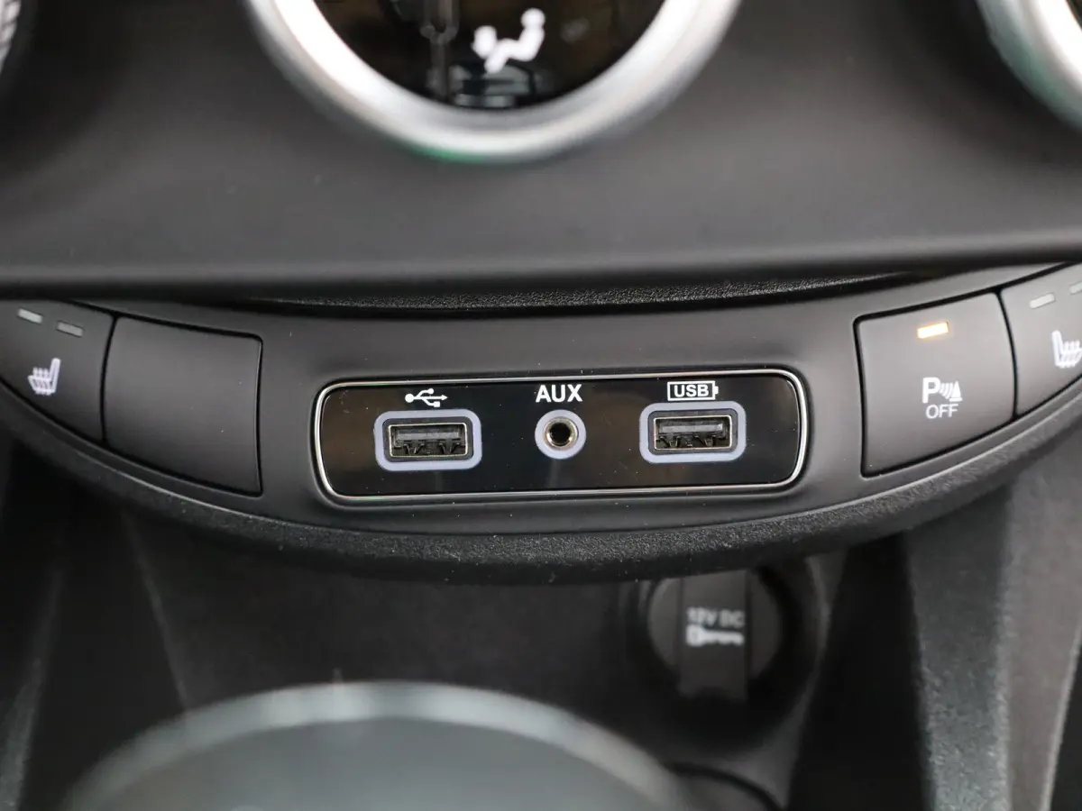 1.3 GSE Sport Carplay | Cruise Control Adaptief | Elek. Stoelen | Stoelverwarming | Camera | Keyless | PDC V+A | Dodehoekbewaking