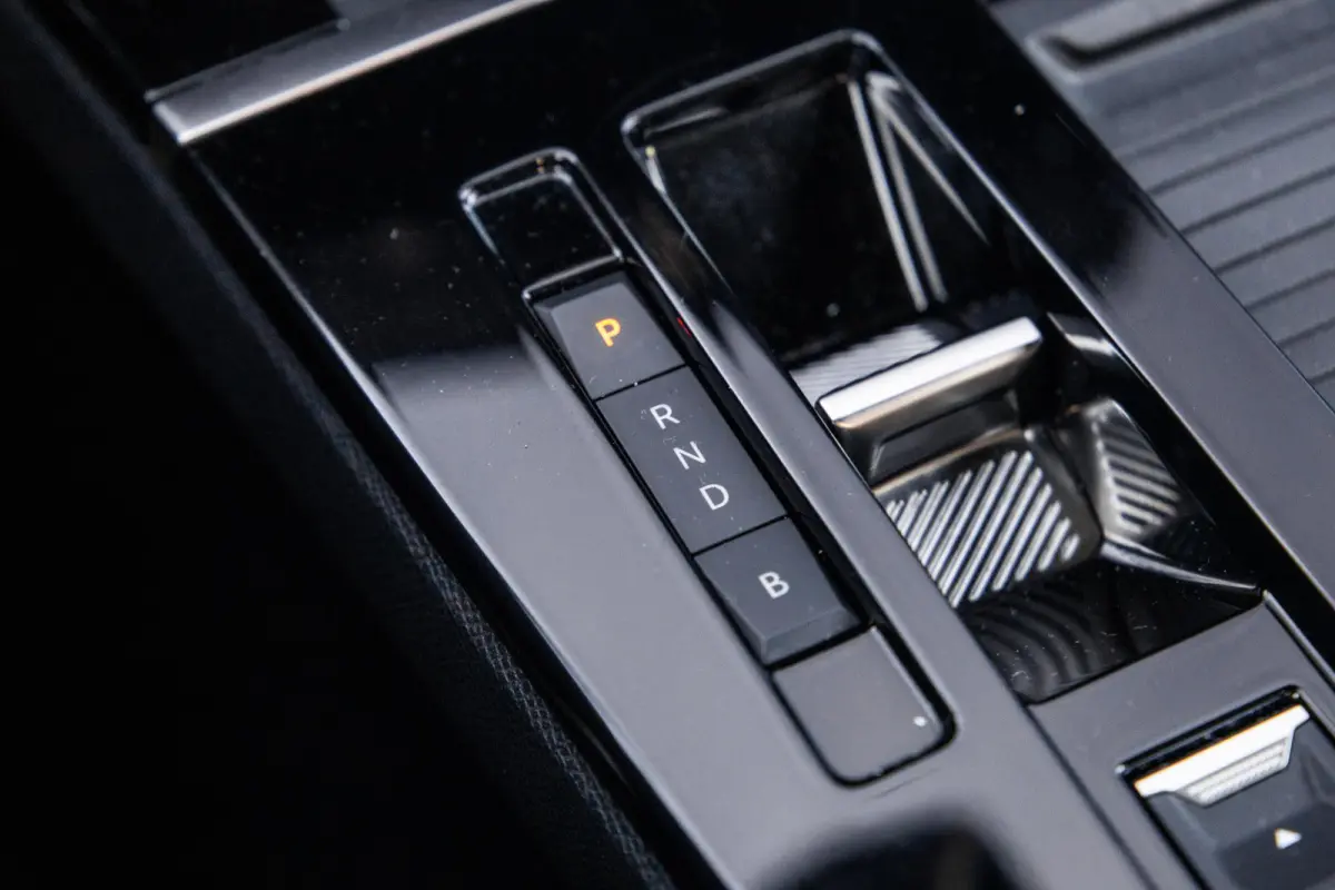 1.6 Turbo Plug In Hybrid Ultimate GS-LINE / LED / KEYLESS / CAMERA / DEALER ONDERHOUDEN