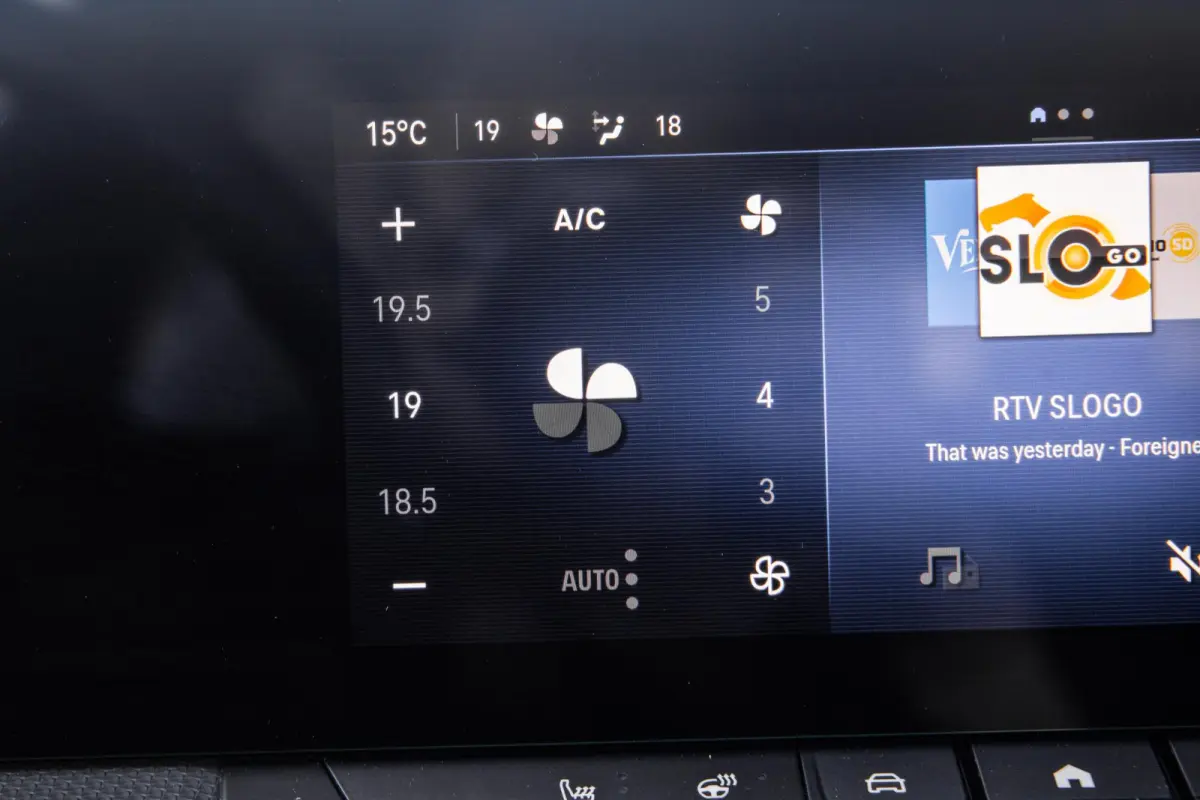 1.6 Turbo Plug In Hybrid Ultimate GS-LINE / LED / KEYLESS / CAMERA / DEALER ONDERHOUDEN