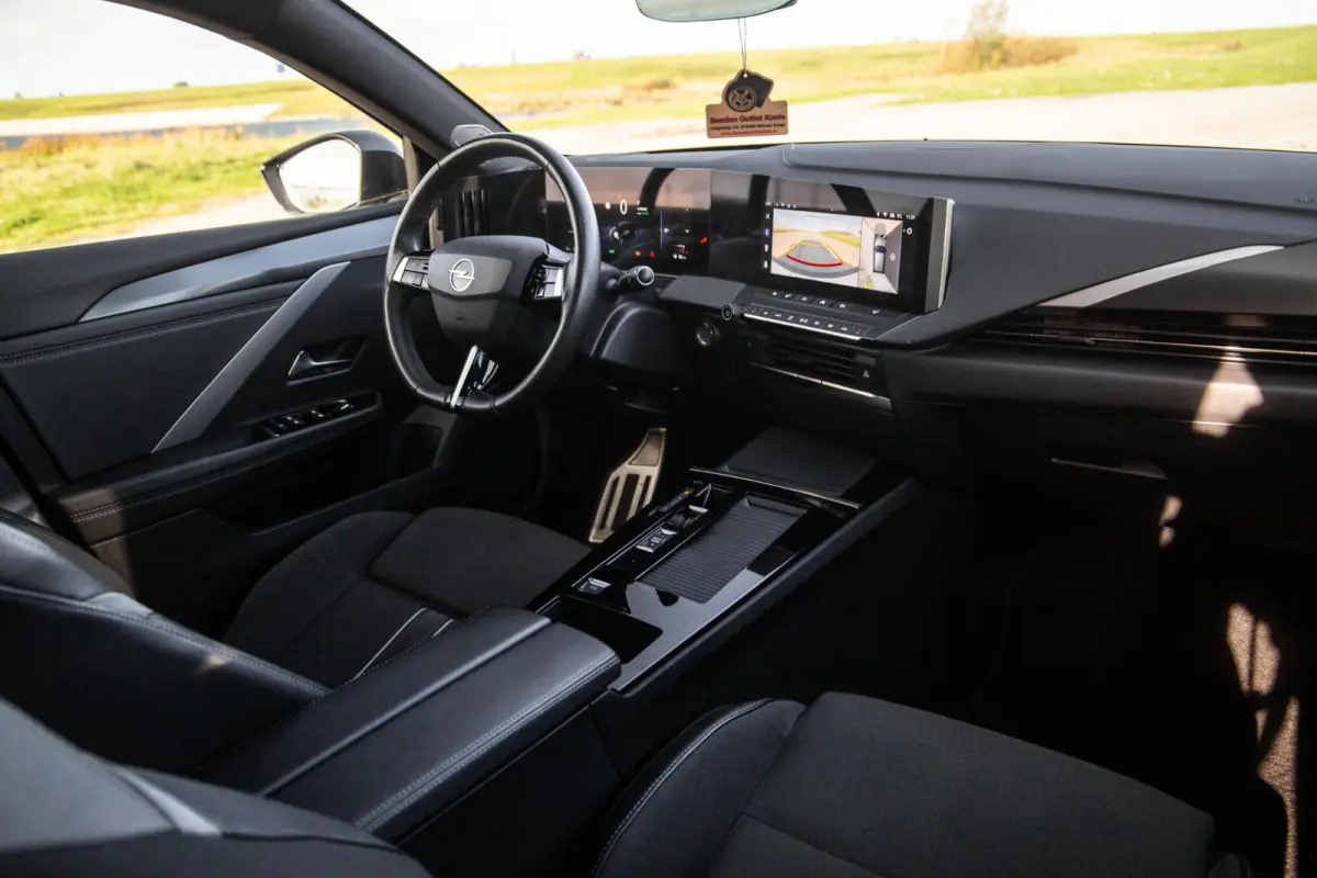 1.6 Turbo Plug In Hybrid Ultimate GS-LINE / LED / KEYLESS / CAMERA / DEALER ONDERHOUDEN