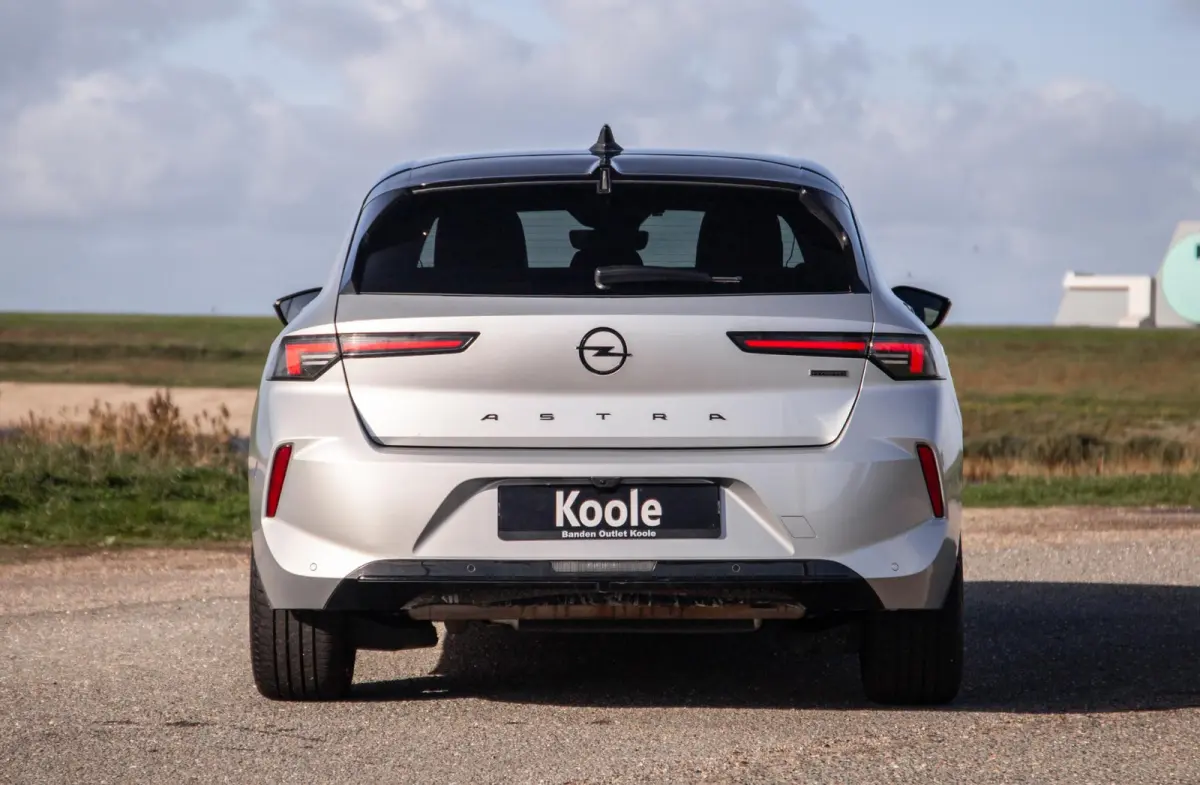 1.6 Turbo Plug In Hybrid Ultimate GS-LINE / LED / KEYLESS / CAMERA / DEALER ONDERHOUDEN