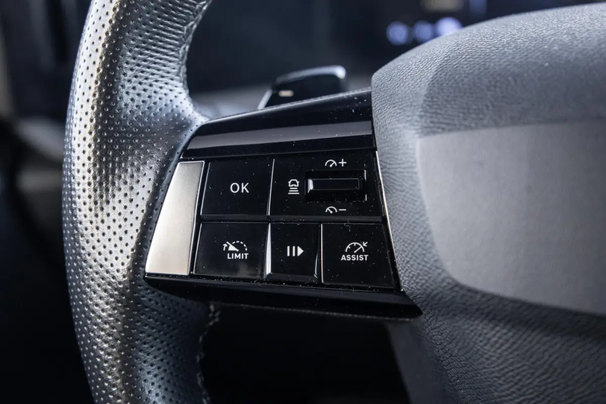 1.6 Turbo Plug In Hybrid Ultimate GS-LINE / LED / KEYLESS / CAMERA / DEALER ONDERHOUDEN