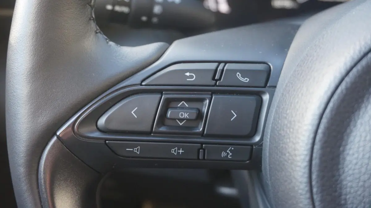 1.5 Hybrid 130PK Dynamic | Rijklaarprijs | Apple Carplay/Android Auto | Stoel+Stuurverwarming | 17 INCH lmv | PDC V+A