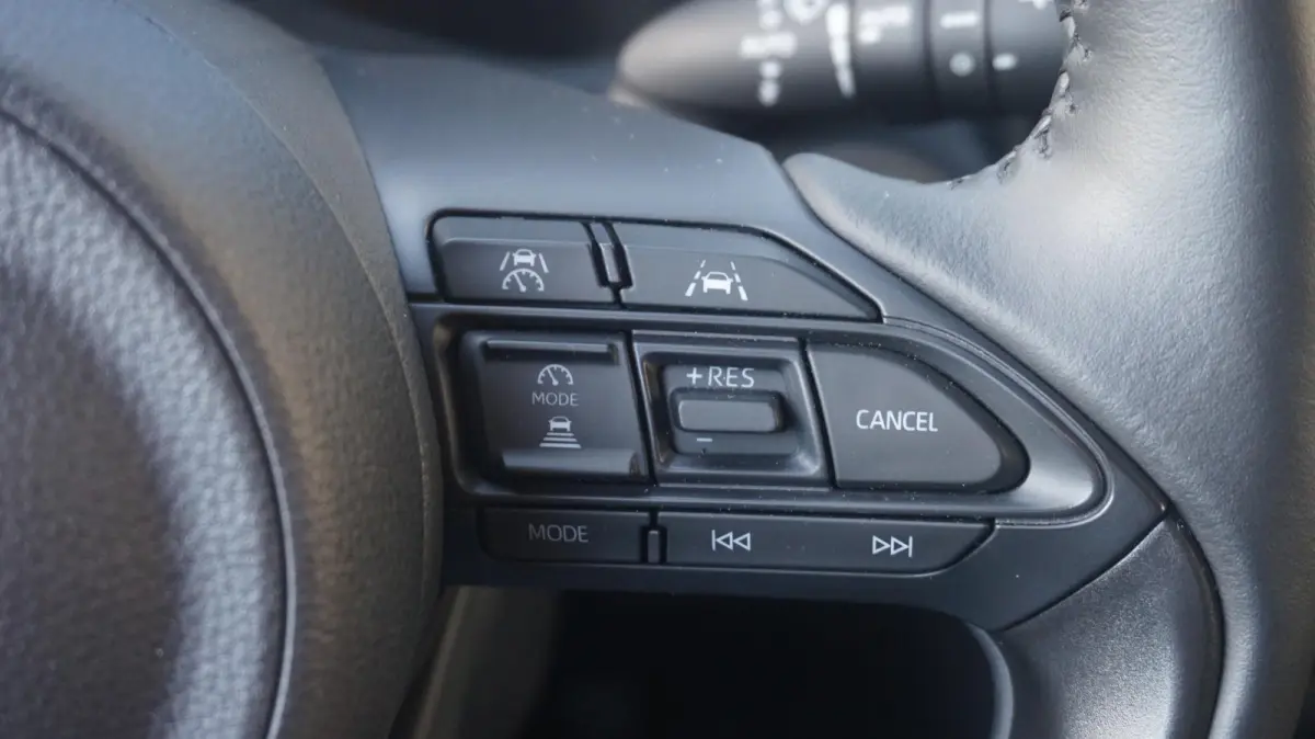 1.5 Hybrid 130PK Dynamic | Rijklaarprijs | Apple Carplay/Android Auto | Stoel+Stuurverwarming | 17 INCH lmv | PDC V+A