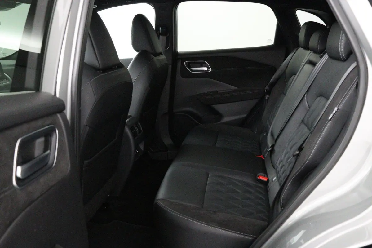 1.3 MHEV Xtronic Tekna Plus | Panoramadak | Lederen Bekl. | BOSE Audio |