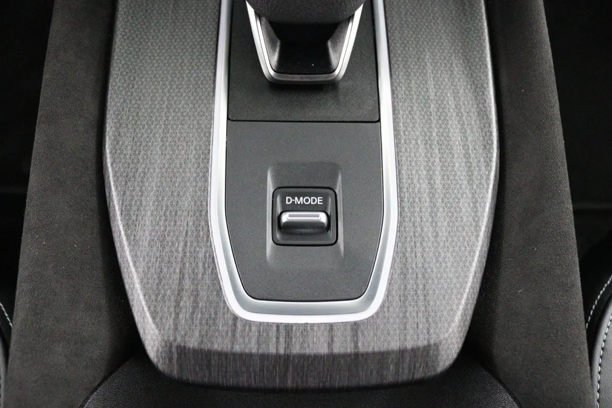 1.3 MHEV Xtronic Tekna Plus | Panoramadak | Lederen Bekl. | BOSE Audio |