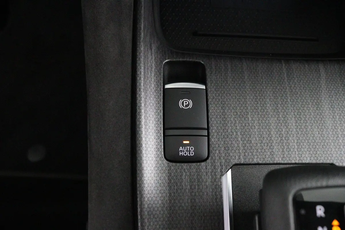 1.3 MHEV Xtronic Tekna Plus | Panoramadak | Lederen Bekl. | BOSE Audio |