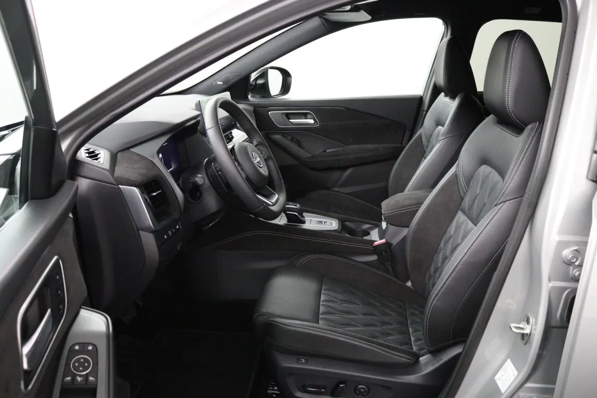 1.3 MHEV Xtronic Tekna Plus | Panoramadak | Lederen Bekl. | BOSE Audio |