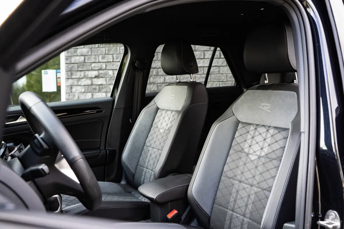 1.5 TSI 3 x R-Line | BTW-auto | IQ-LED | 18inch | Camera | ACC | Winterpakket | Virtual |
