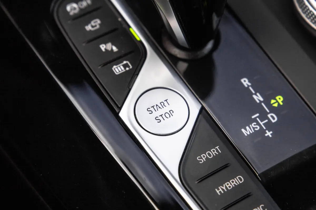 xDrive30e High Executive BLACK LINE / LEER / STOELVERWARMING / 360 CAMERA / CARPLAY