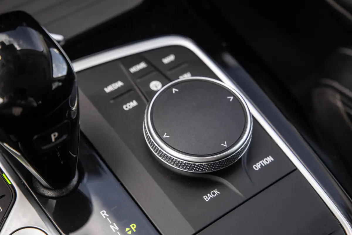 xDrive30e High Executive BLACK LINE / LEER / STOELVERWARMING / 360 CAMERA / CARPLAY