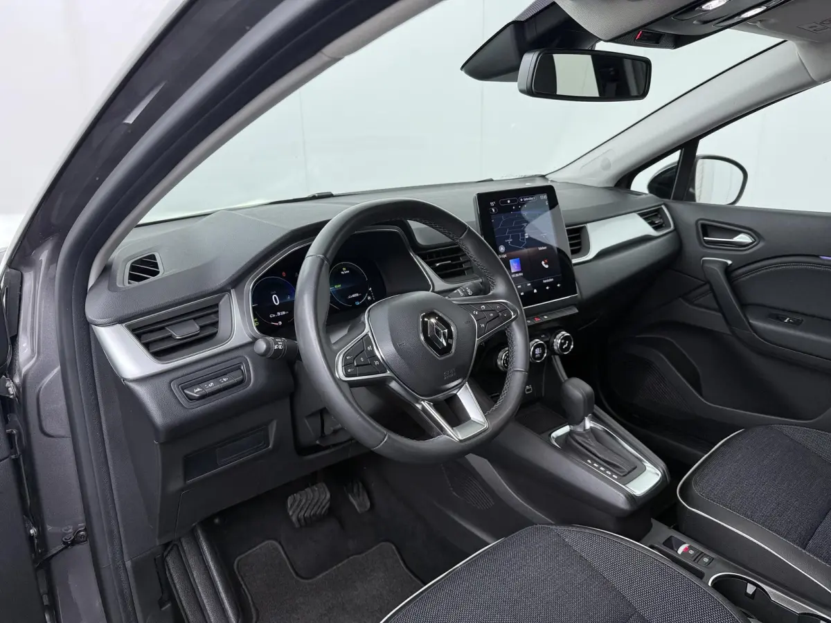 E-Tech full hybrid 145 techno | Groot Navi | Parkeercamera | Climate Control |