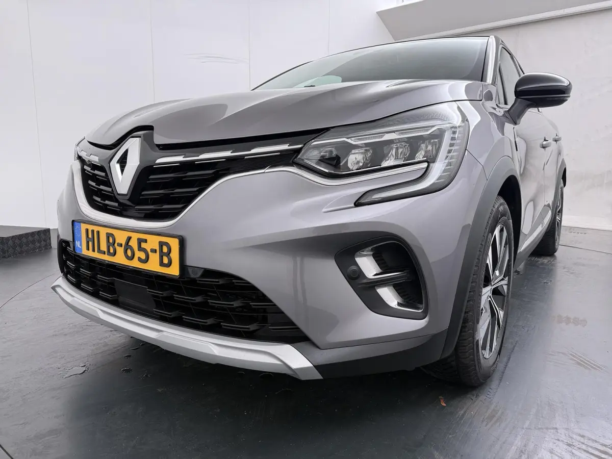 E-Tech full hybrid 145 techno | Groot Navi | Parkeercamera | Climate Control |