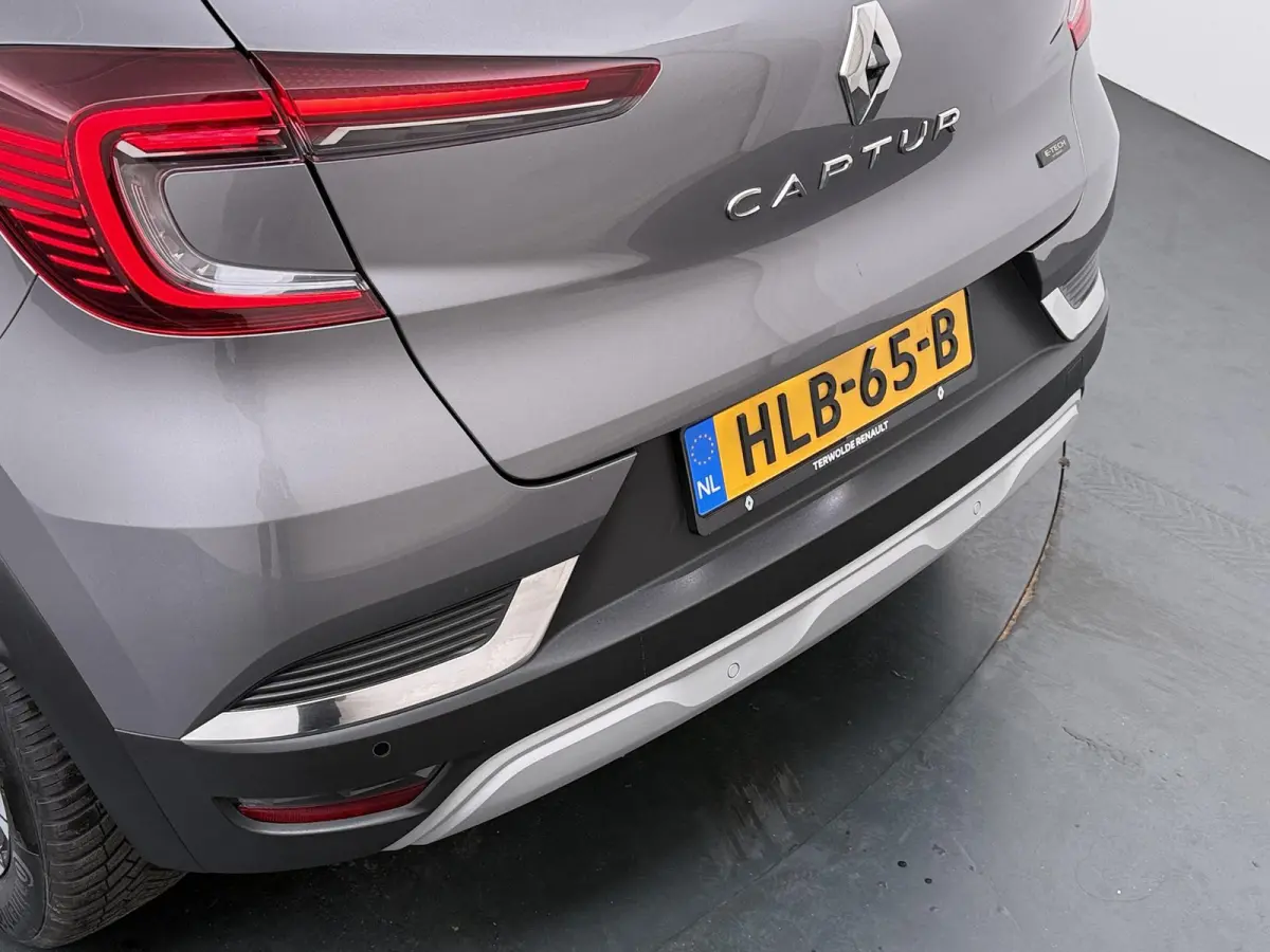 E-Tech full hybrid 145 techno | Groot Navi | Parkeercamera | Climate Control |