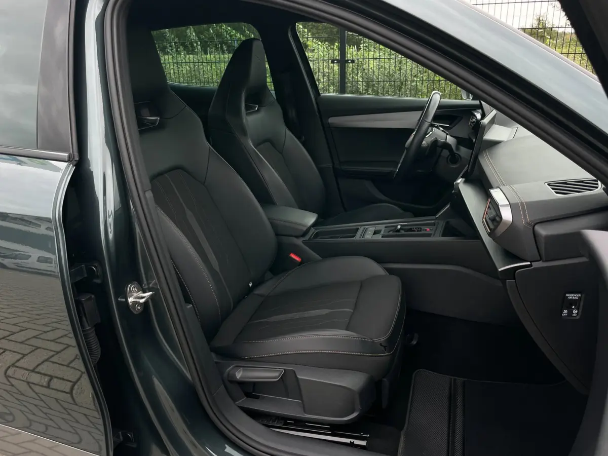 1.4 e-Hybrid Business | CarPlay | Stoel-/ stuurverwarming | Dealer onderhouden