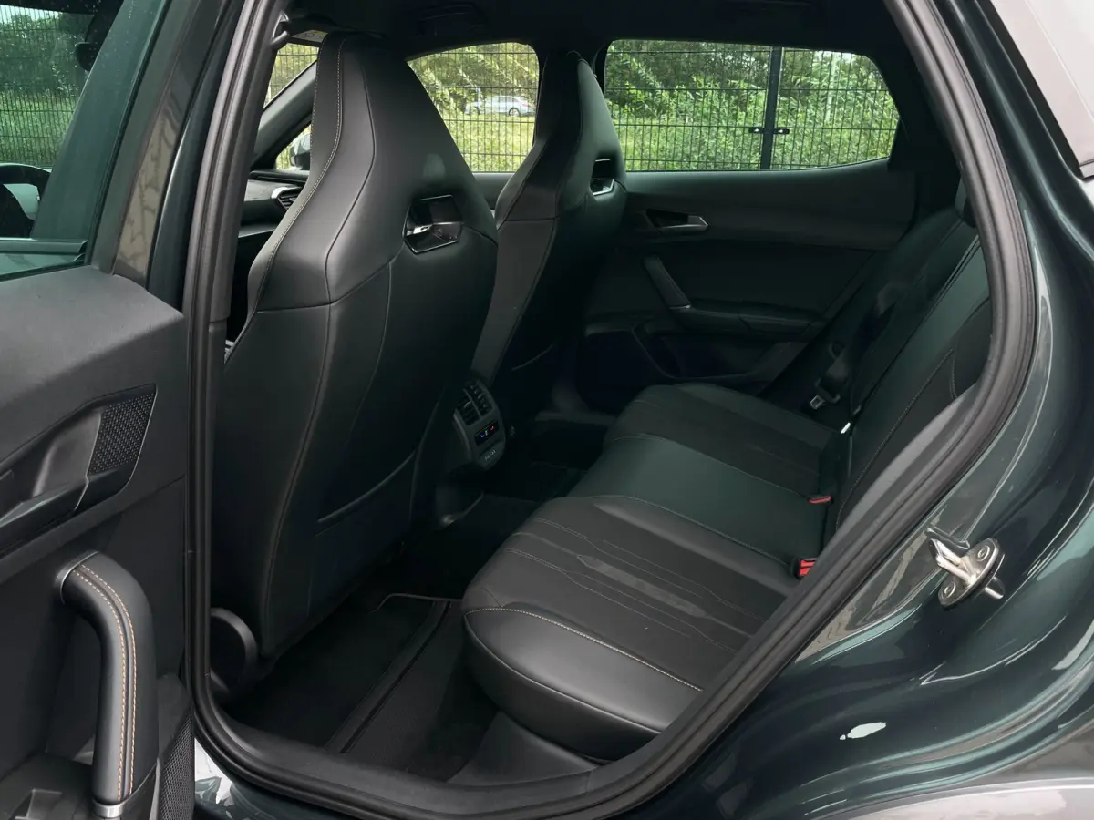 1.4 e-Hybrid Business | CarPlay | Stoel-/ stuurverwarming | Dealer onderhouden