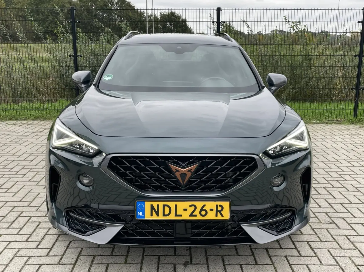 1.4 e-Hybrid Business | CarPlay | Stoel-/ stuurverwarming | Dealer onderhouden