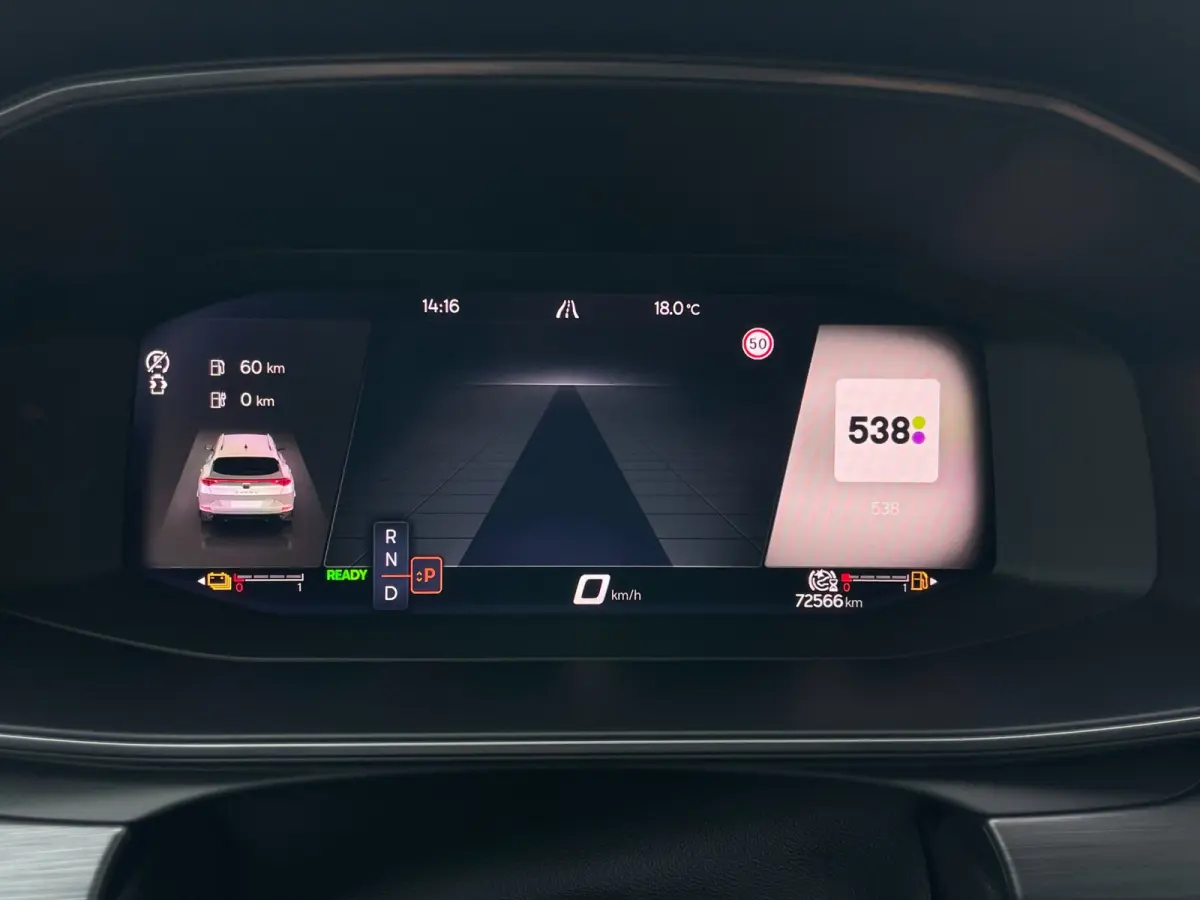 1.4 e-Hybrid Business | CarPlay | Stoel-/ stuurverwarming | Dealer onderhouden