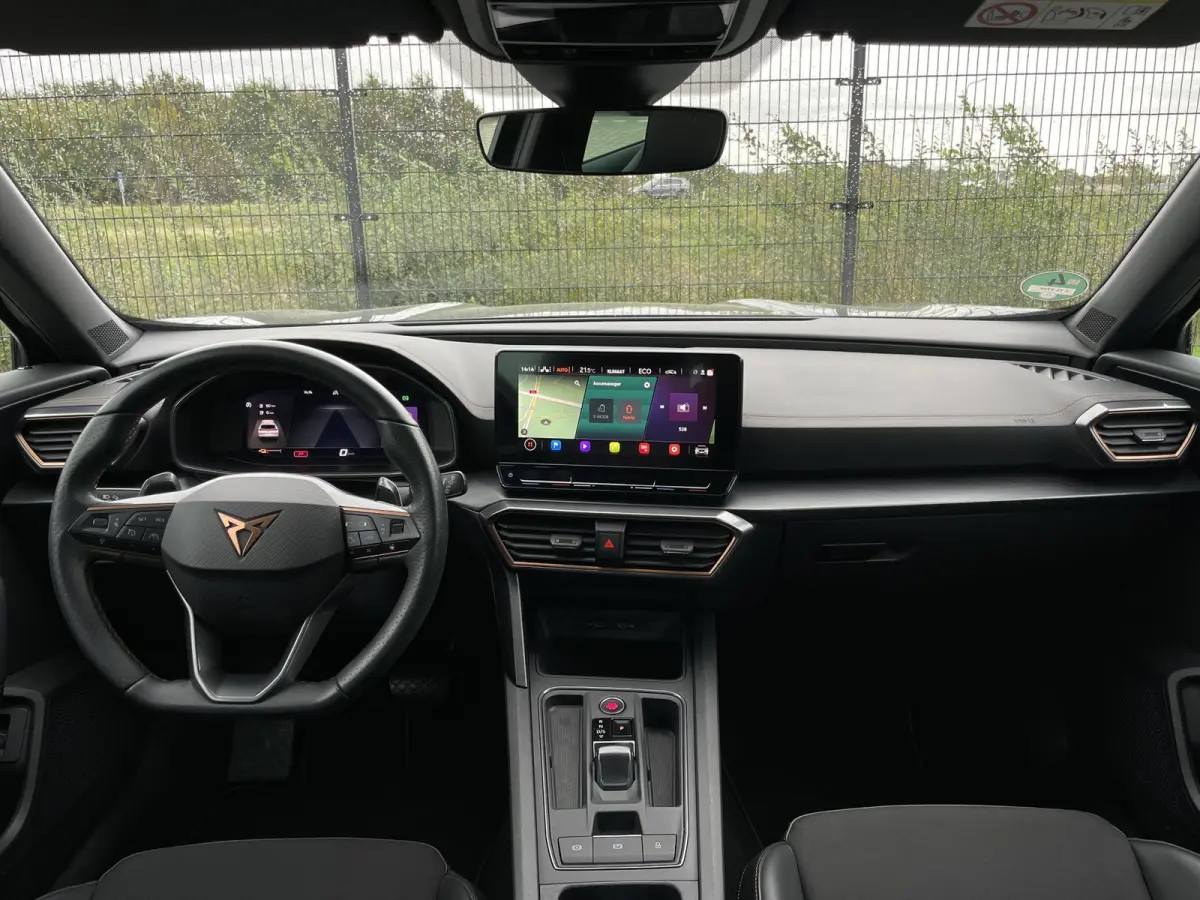 1.4 e-Hybrid Business | CarPlay | Stoel-/ stuurverwarming | Dealer onderhouden