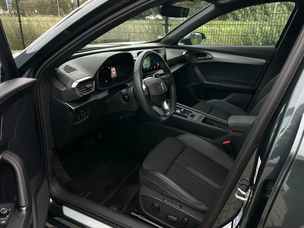 1.4 e-Hybrid Business | CarPlay | Stoel-/ stuurverwarming | Dealer onderhouden