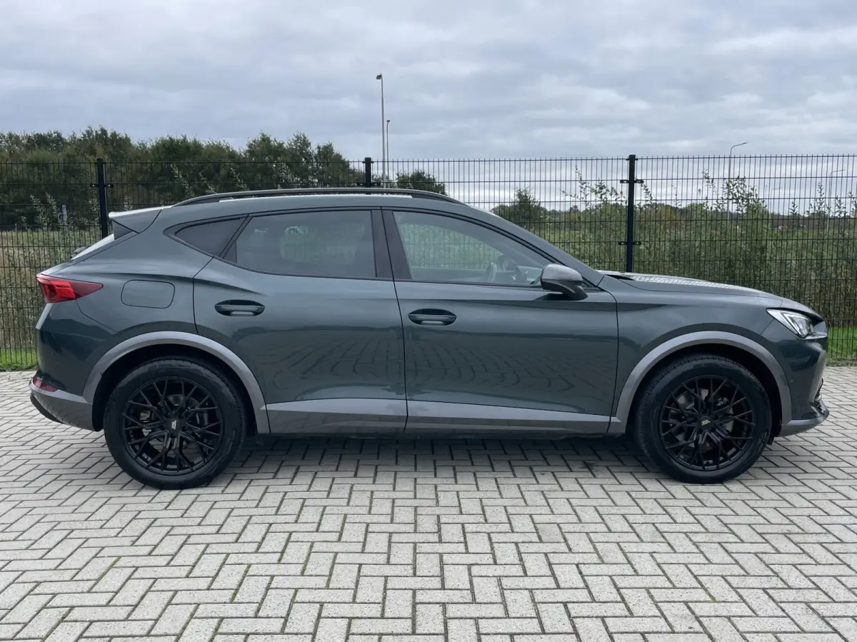 1.4 e-Hybrid Business | CarPlay | Stoel-/ stuurverwarming | Dealer onderhouden