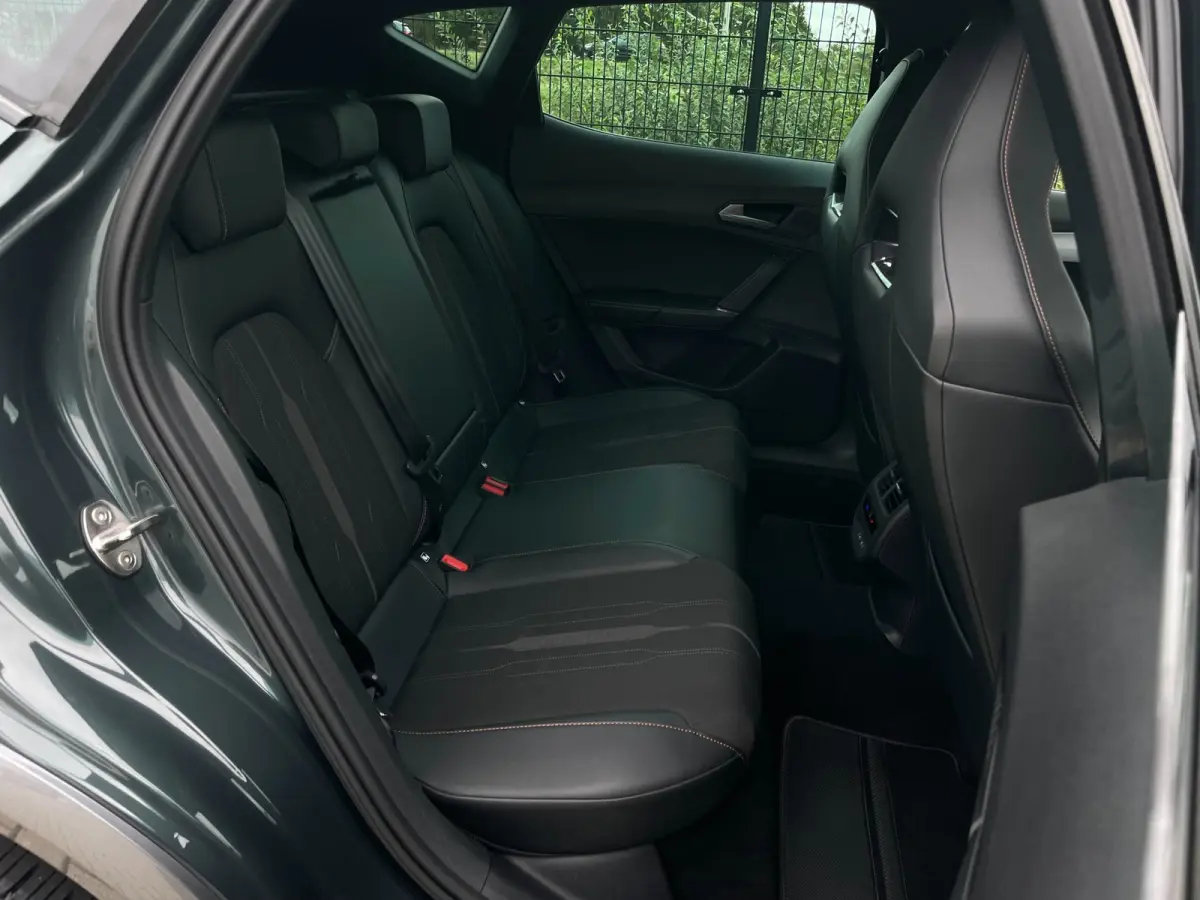 1.4 e-Hybrid Business | CarPlay | Stoel-/ stuurverwarming | Dealer onderhouden