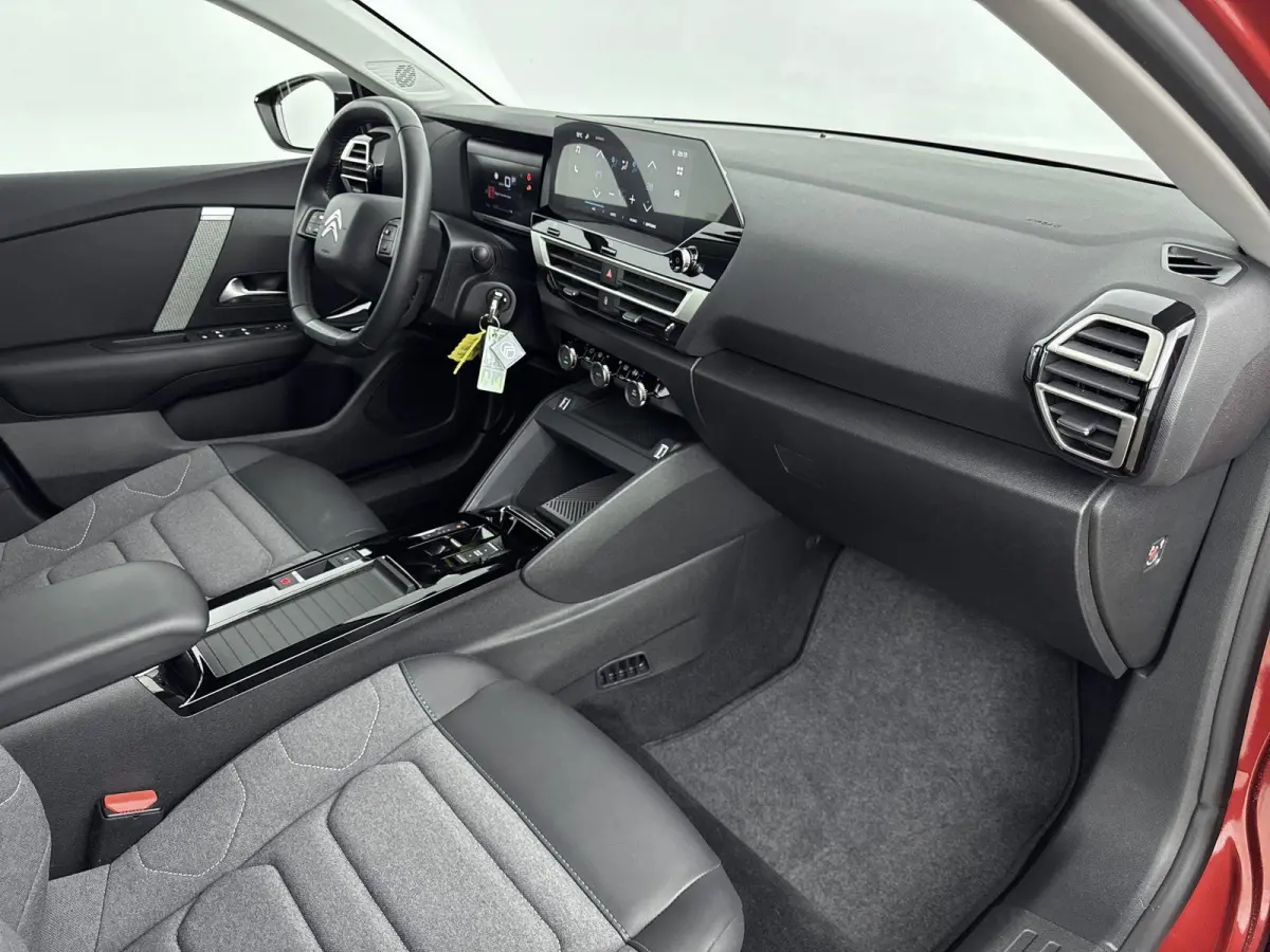 136 pk 50kWh You | 1ste eigenaar | Camera | LEER/Stof | 18"LMV | AppleCarPlay/Android | AUTOMAAT