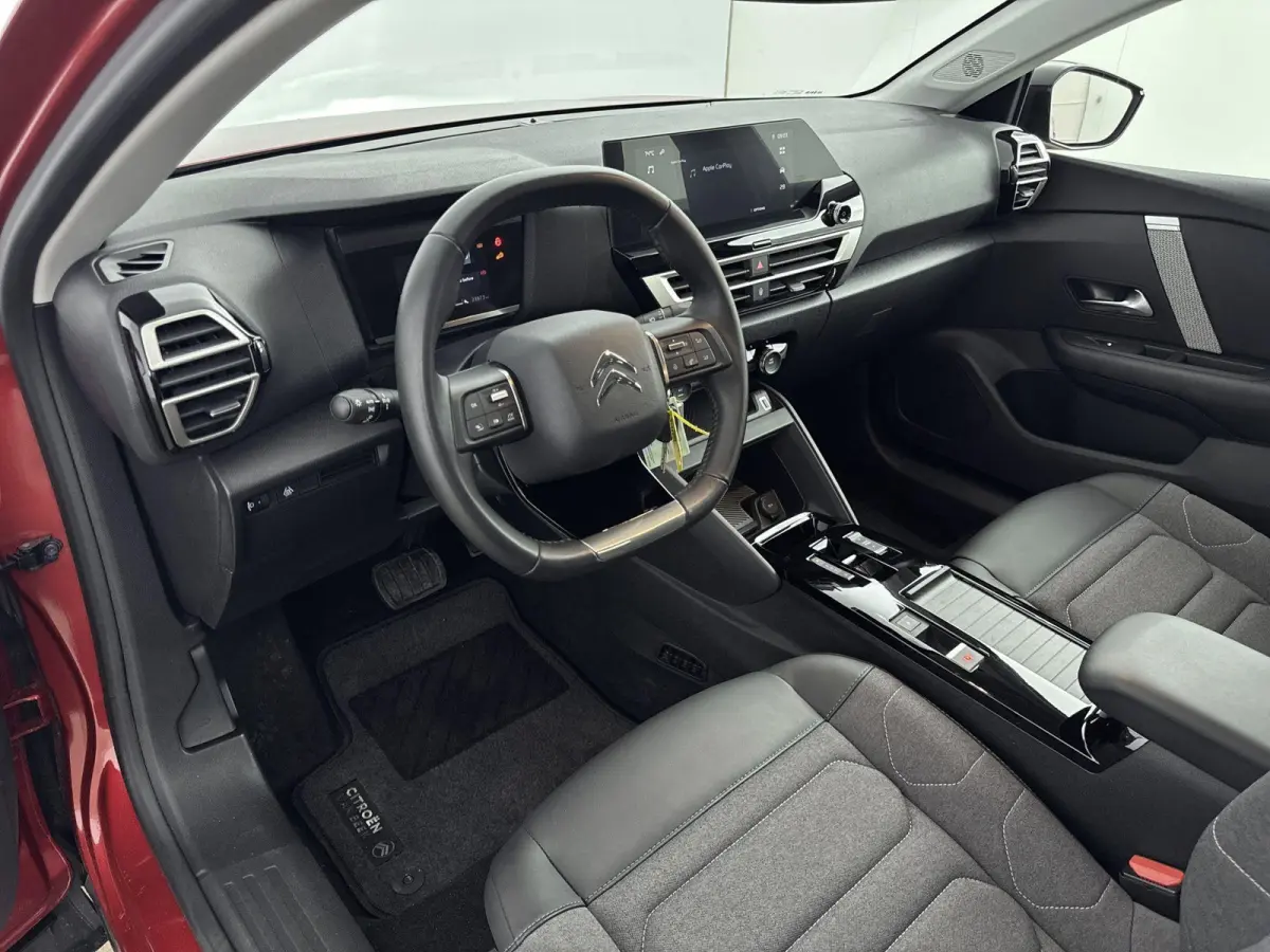 136 pk 50kWh You | 1ste eigenaar | Camera | LEER/Stof | 18"LMV | AppleCarPlay/Android | AUTOMAAT