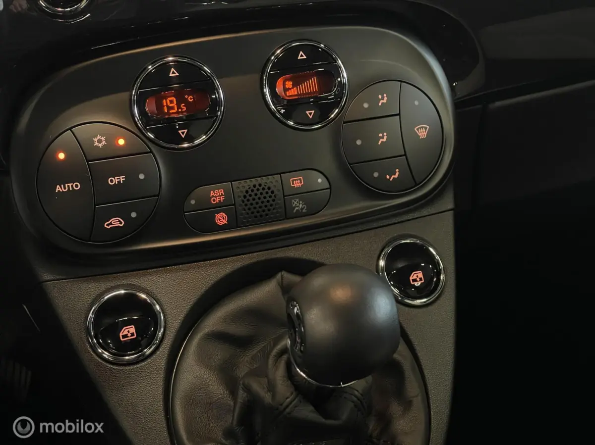 1.0 Hybrid Dolcevita | 3.056 KM | Digitaal Dashboard | Glazen Dak | 16” LM | Cruise