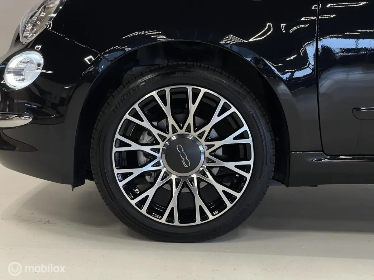 1.0 Hybrid Dolcevita | 3.056 KM | Digitaal Dashboard | Glazen Dak | 16” LM | Cruise