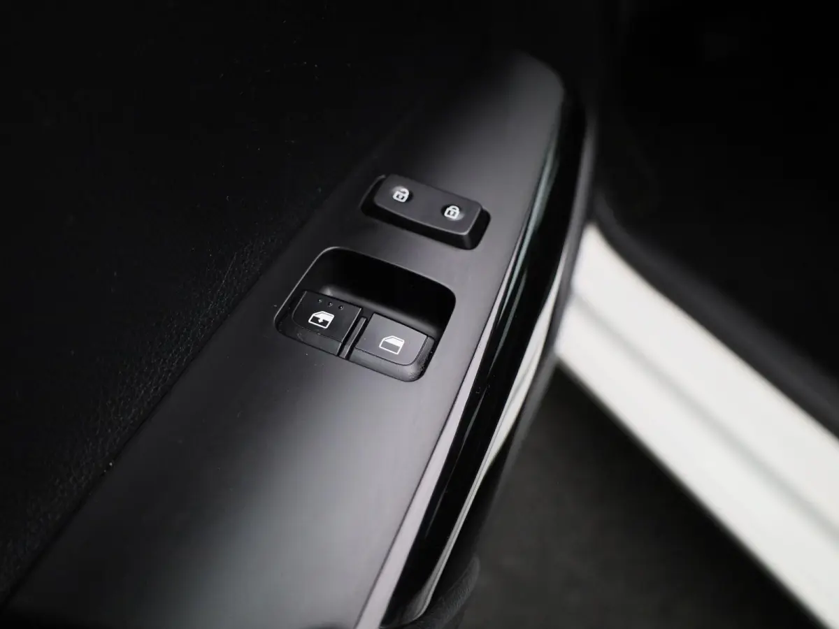 1.0 DPi ComfortLine | Automaat | Airco | Cruise Control | Bluetooth |