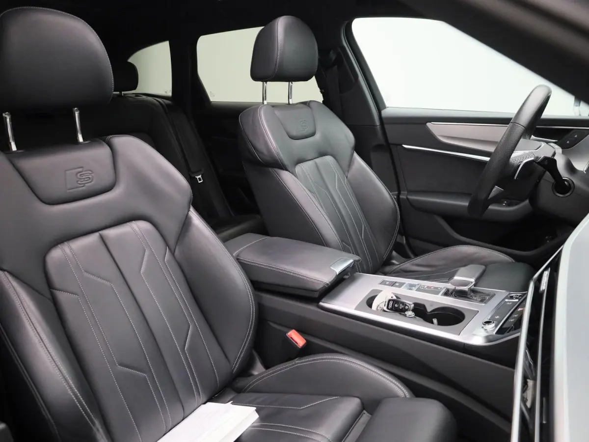 Advanced 50 TFSI e S tronic Quattro S-Line | Automaat | 300PK | 3X S-Line | Panoramadak | Trekhaak | Lederen Bekleding | Memory Seats | LED Koplampen | 19'' Lichtmetalen Velgen | Stoelverwar
