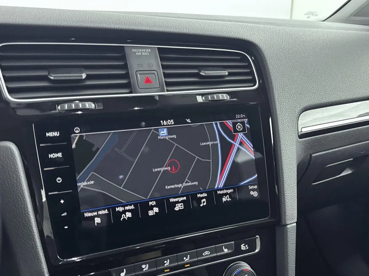 1.6 TDI Highline | CAMERA | STOELVERWARMING | PARKEERSENSOREN V+A | DODEHOEK DETECTIE | DIGITAAL DASHBOARD | CLIMATE CONTROL | LED | ERGONOMISCH STOEL | APPLE CARPLAY / ANDROID AUTO |