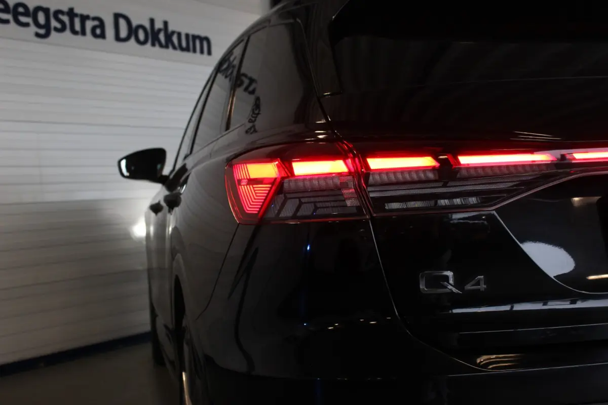 40 Launch Edition S-Line Competition 77 kWh (SOH 92%) Carplay | Adapt. Cruise | Stoelverw. | Camera | Adapt. Demping | 21" LMV | PDC V+A