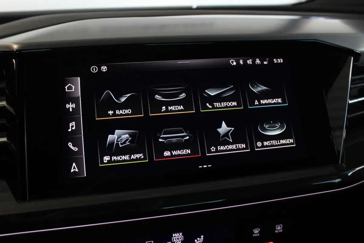 40 Launch Edition S-Line Competition 77 kWh (SOH 92%) Carplay | Adapt. Cruise | Stoelverw. | Camera | Adapt. Demping | 21" LMV | PDC V+A