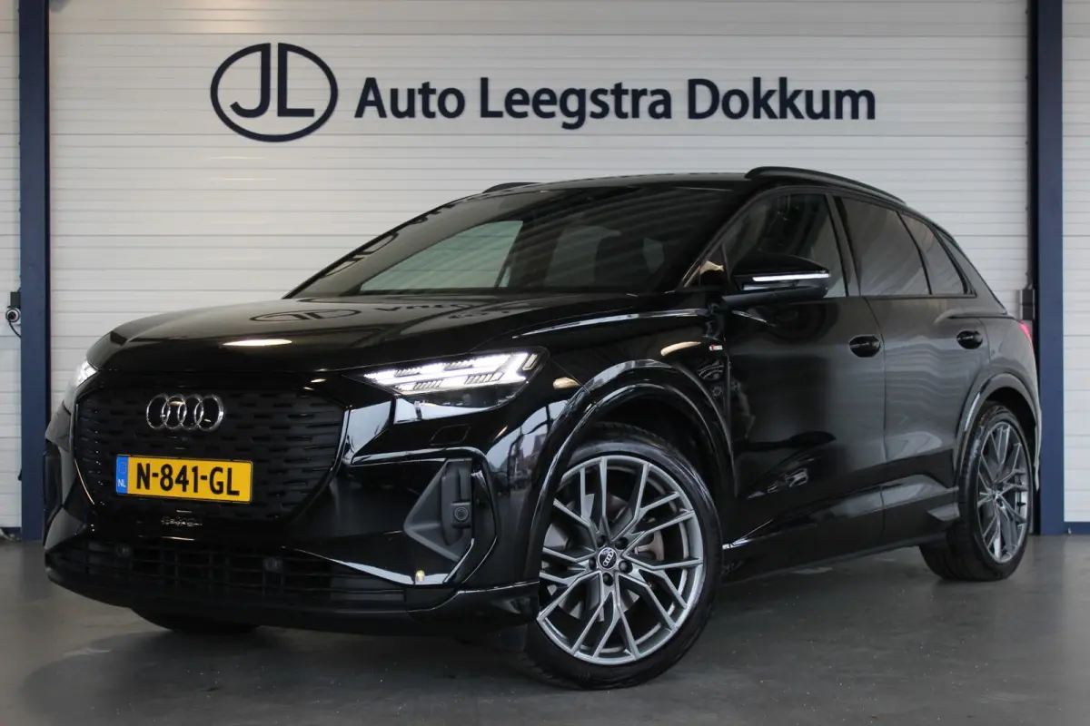 40 Launch Edition S-Line Competition 77 kWh (SOH 92%) Carplay | Adapt. Cruise | Stoelverw. | Camera | Adapt. Demping | 21" LMV | PDC V+A