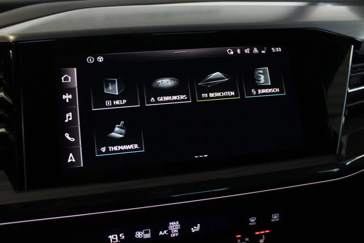 40 Launch Edition S-Line Competition 77 kWh (SOH 92%) Carplay | Adapt. Cruise | Stoelverw. | Camera | Adapt. Demping | 21" LMV | PDC V+A