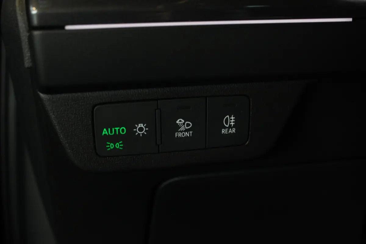 40 Launch Edition S-Line Competition 77 kWh (SOH 92%) Carplay | Adapt. Cruise | Stoelverw. | Camera | Adapt. Demping | 21" LMV | PDC V+A