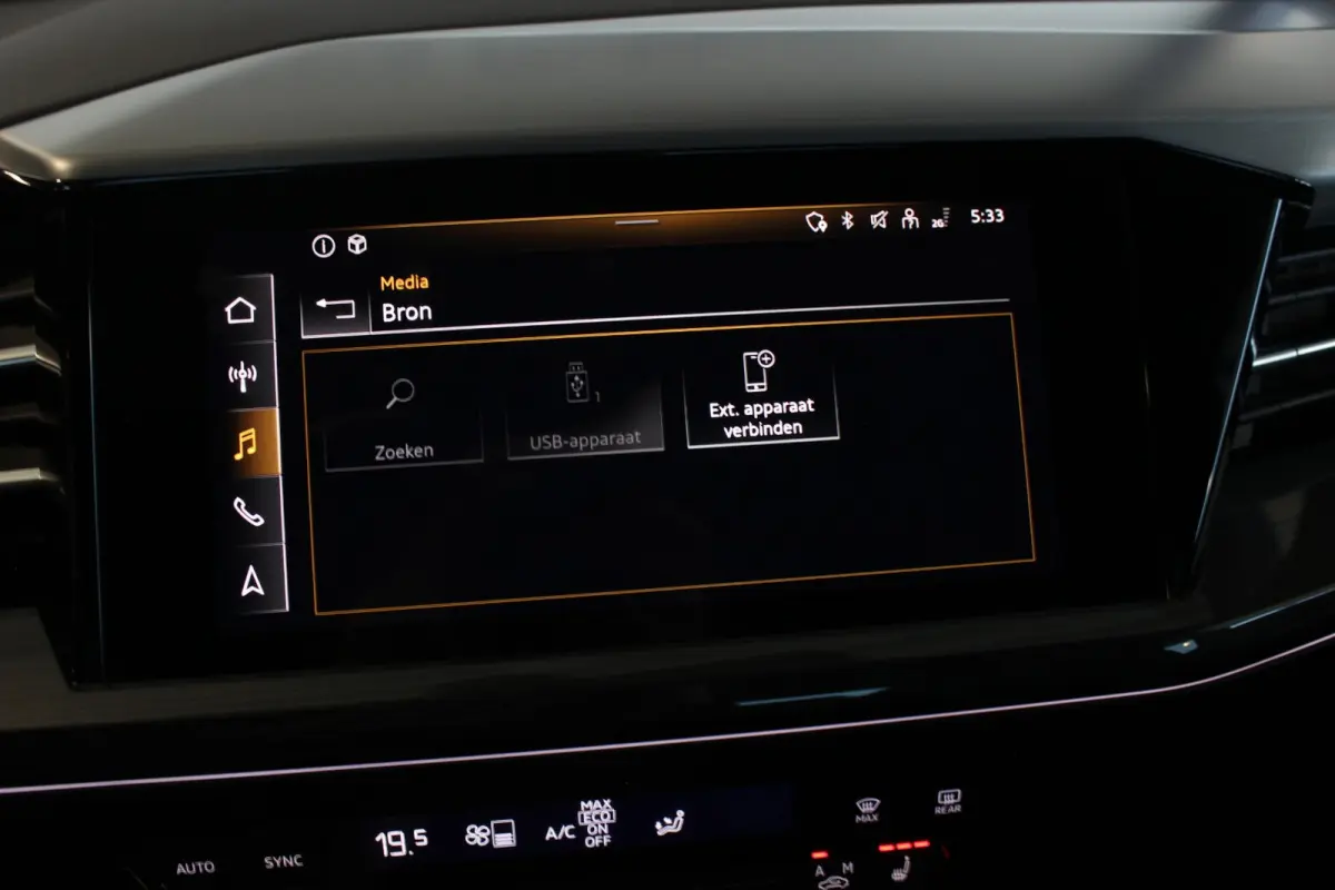 40 Launch Edition S-Line Competition 77 kWh (SOH 92%) Carplay | Adapt. Cruise | Stoelverw. | Camera | Adapt. Demping | 21" LMV | PDC V+A